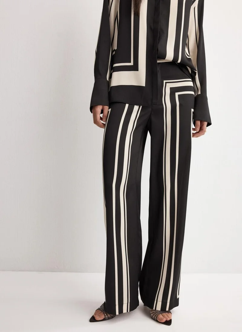 مانجو Satin printed trousers